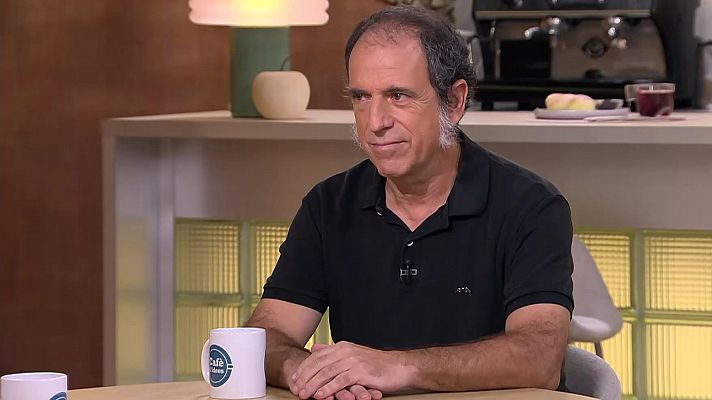 Aurtenetxea: "Una de les eines que tenia el militarisme per entrar a les llars era la mili"