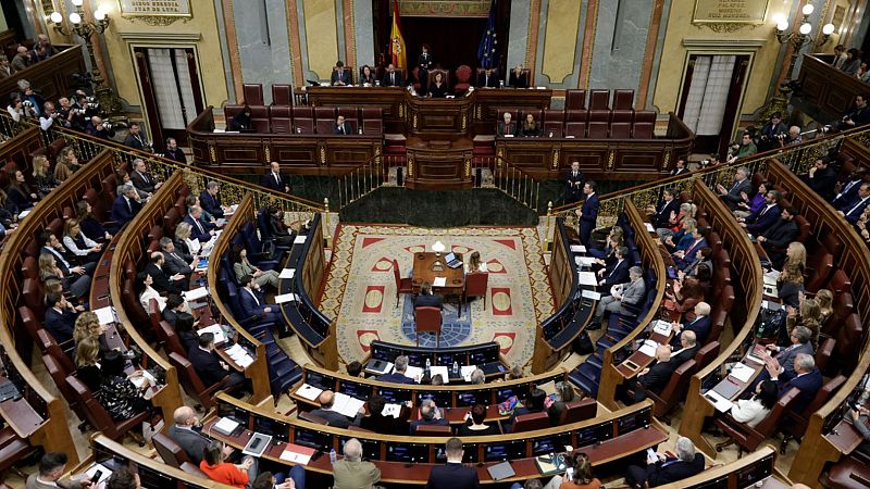 Junts tomba els decrets d'habitatge al costat de PP i Vox malgrat la insistència del govern