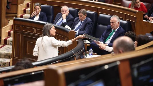 EuropaPress_7814780_portavoz_junts_congreso_miriam_nogueras_le_entrega_documento_ministra_vivienda