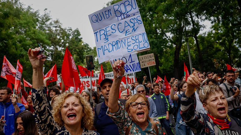 Las mejores imágenes de las manifestaciones por la vivienda que recorren las calles de decenas de ciudades de España