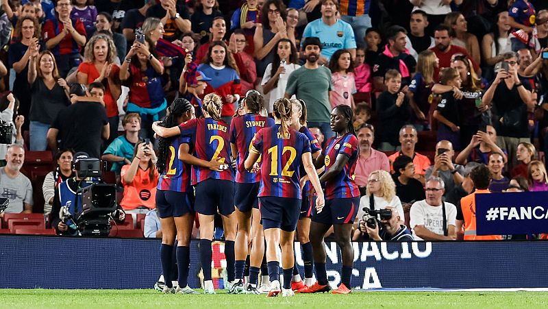 La Liga F en la era post-Putellas continúa igual: el Barça arrasa al Real Madrid en el Clásico con un 7-0