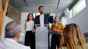 M�nica Garc�a, Ernest Urtasun y Ver�nica Barbero, representantes de los partidos que integran el espacio conformado por Movimiento Sumar, durante la presentaci�n del Frente Amplio.