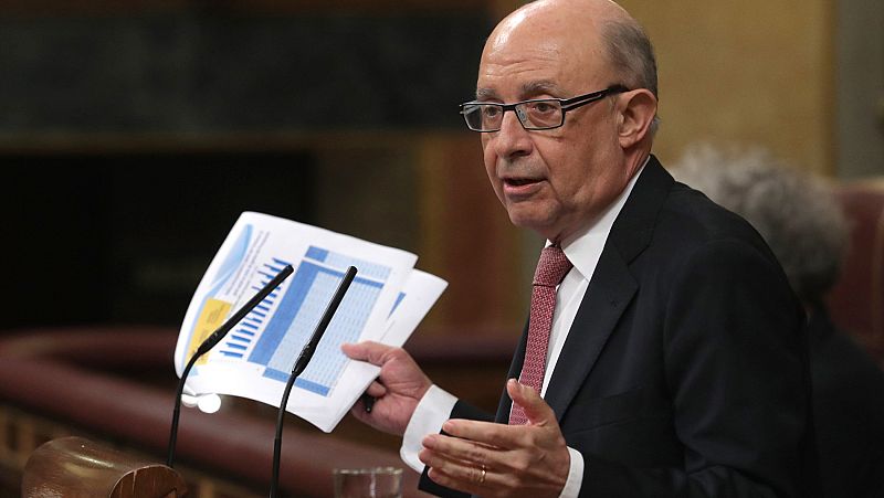 Hacienda pedirá a las CC.AA. un listado del absentismo de los funcionarios para acordar medidas conjuntas