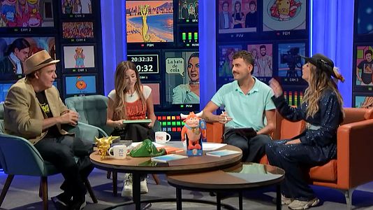 �ngela Fern�ndez, David And�jar e Irene Ram�rez, en 'Control Central'