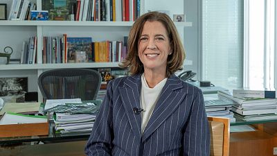 Alejandra Kindel�n, presidenta de la Asociaci�n Espa�ola de Banca, en 'Plano General'