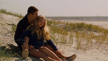 Channing Tatum y Amanda Seyfried en M�s all� del amor (dear john)