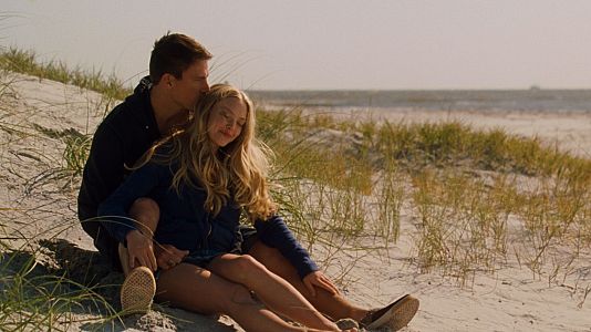 Channing Tatum y Amanda Seyfried en M�s all� del amor (dear john)