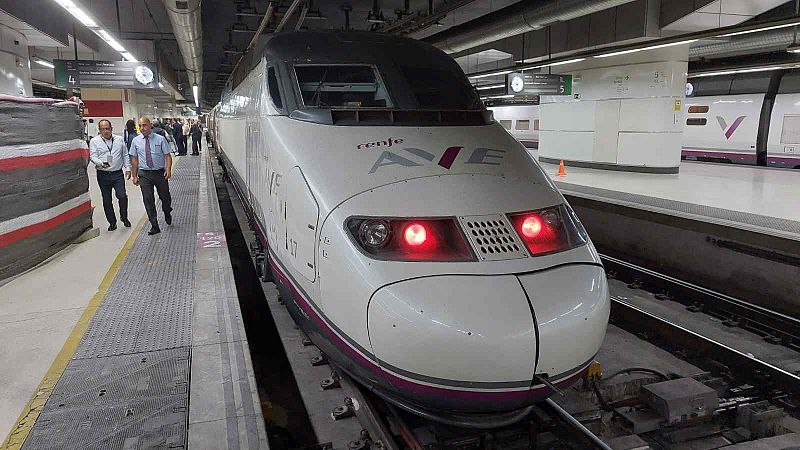 L'incendi d'un tren a Saragossa agreuja la p�rdua de confian�a en l'AVE