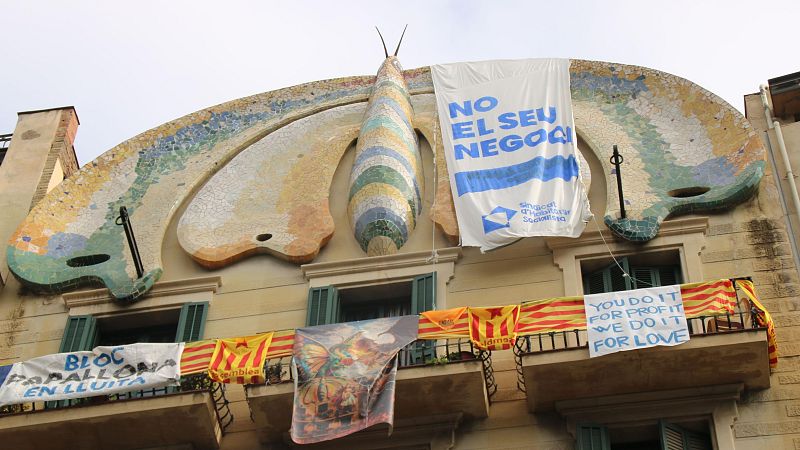 Els inquilins del bloc Papallona anuncien una vaga de lloguers fins que el fons NAD marxi