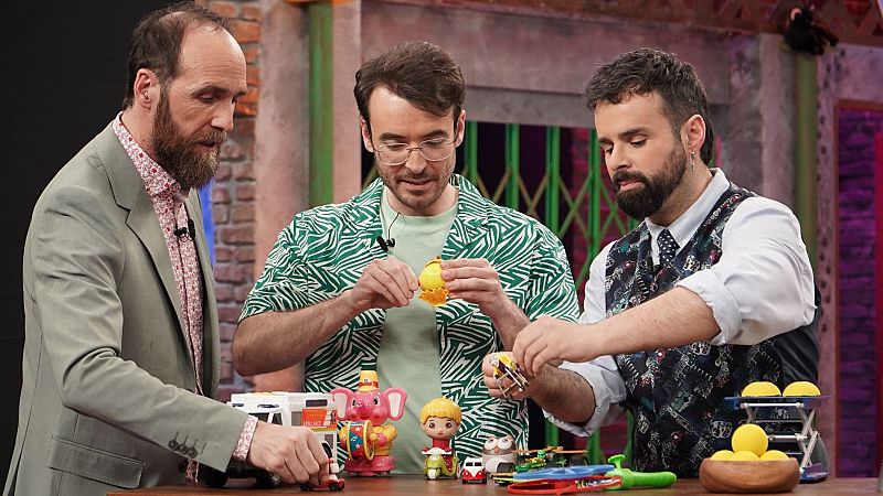 'Órbita Laika' explora la ciencia secreta de los juguetes