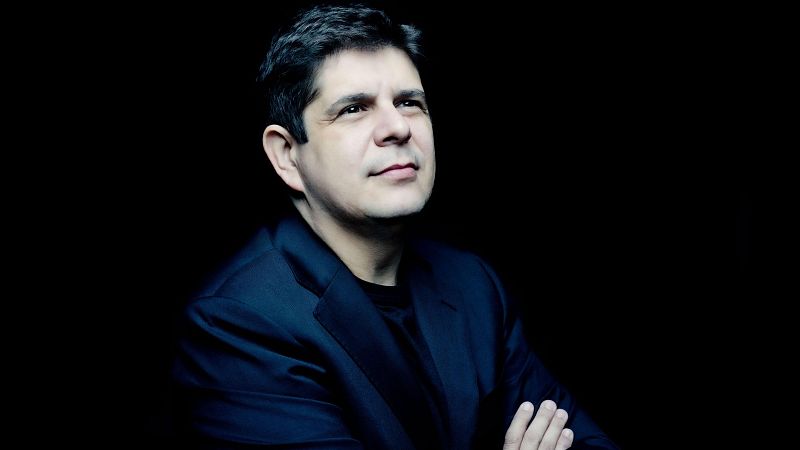 Alexandre Bloch dirige a la Orquesta RTVE en un programa dedicado a Schumann, Brahms y Richard Strauss