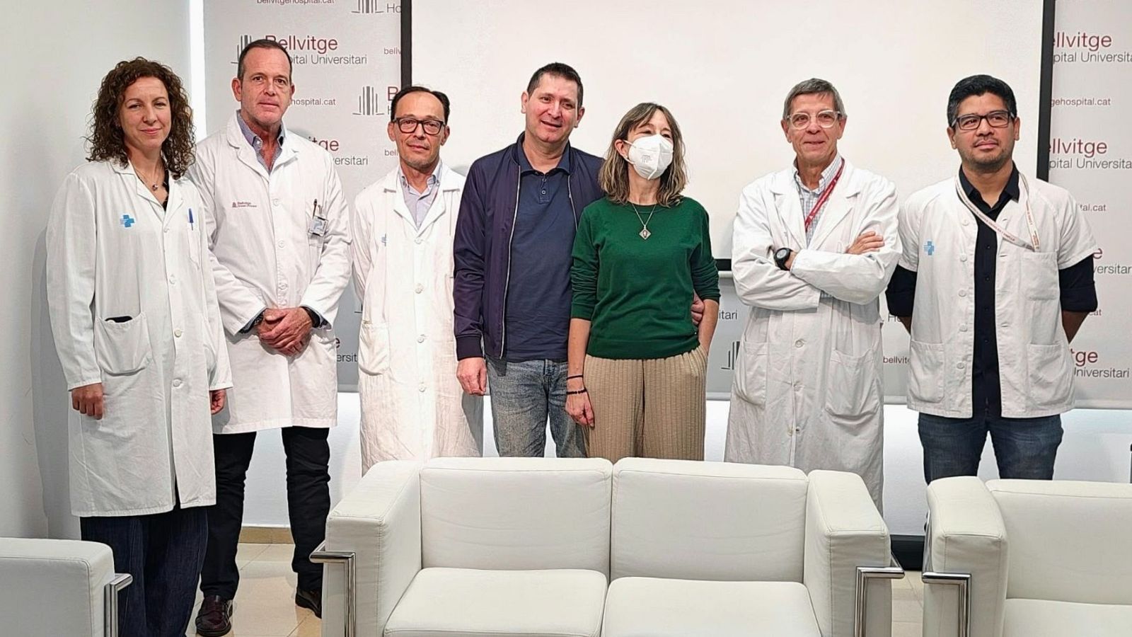 El Hospital de Bellvitge realiza el primer trasplante renal robótico de Europa a través de una pequeña incisión