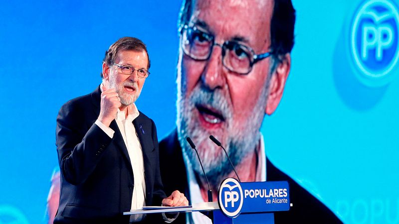 Rajoy señala que estará siempre con las víctimas del terrorismo y que nunca admitirá las "mentiras" de ETA