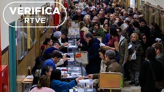 Alta participaci�n en un colegio electoral de Zaragoza en febrero de 2026, con 'sello VerificaRTVE'