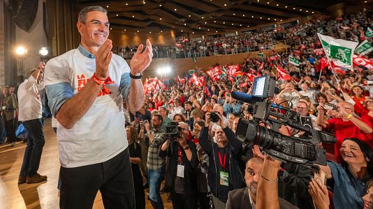 El secretario general del PSOE y presidente del Gobierno, Pedro S�nchez durante un acto de la formaci�n en Granada este s�bado