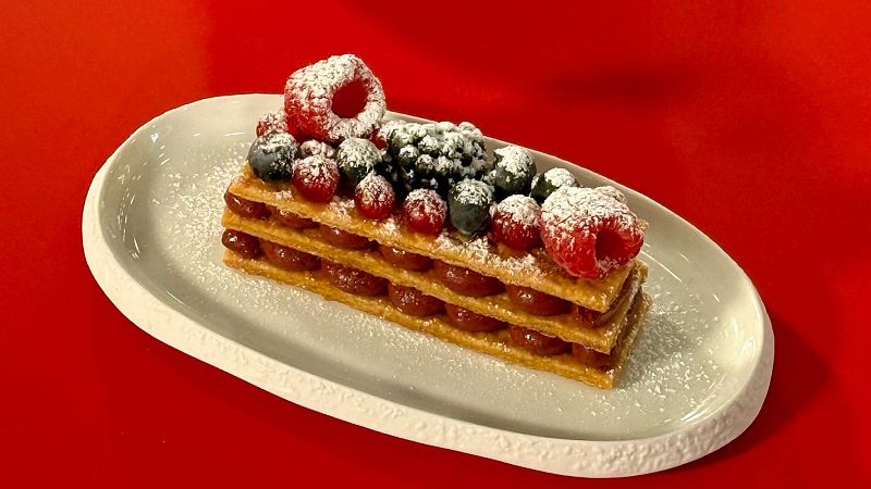 Receta de milhojas de frutos rojos de MasterChef Celebrity Legends