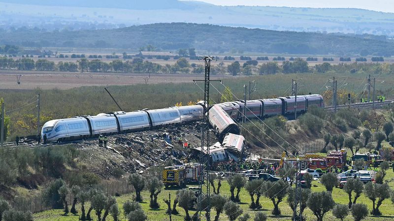 Accidente de tren en Toledo: las imágenes de la tragedia