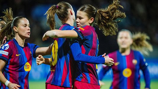 El Bar�a se da un fest�n de Champions ante el Koge en Dinamarca en el partido 100 de Hansen