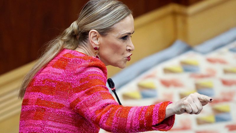 Cifuentes deja su acta de diputada en la Asamblea de Madrid y abandona la política