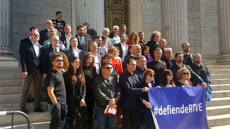 La oposición parlamentaria y trabajadores piden al PP que desbloquee la renovación de RTVE