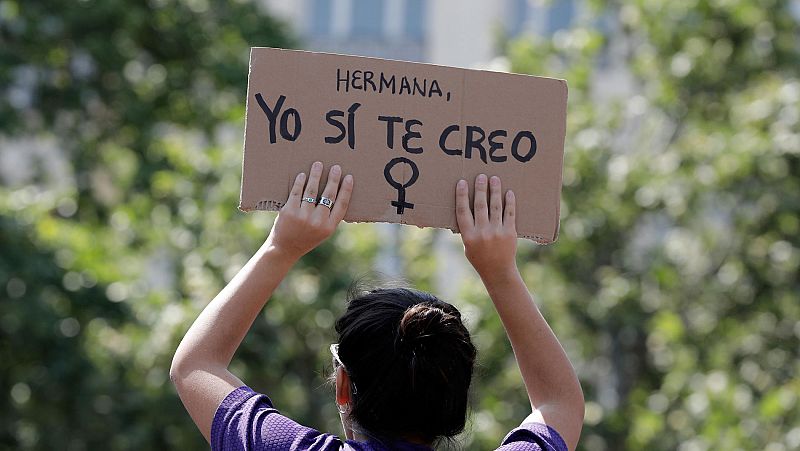 La comisión sobre delitos sexuales no trabajará hasta no tener un "equilibrio" entre hombres y mujeres