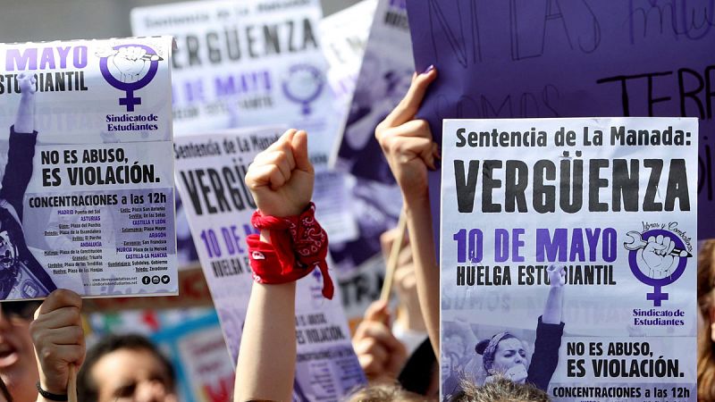 Miles de estudiantes y jóvenes protestan en toda España contra la sentencia a 'La Manada'