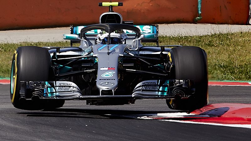 La gran vuelta matinal de Bottas domina la jornada y Alonso pierde fuelle