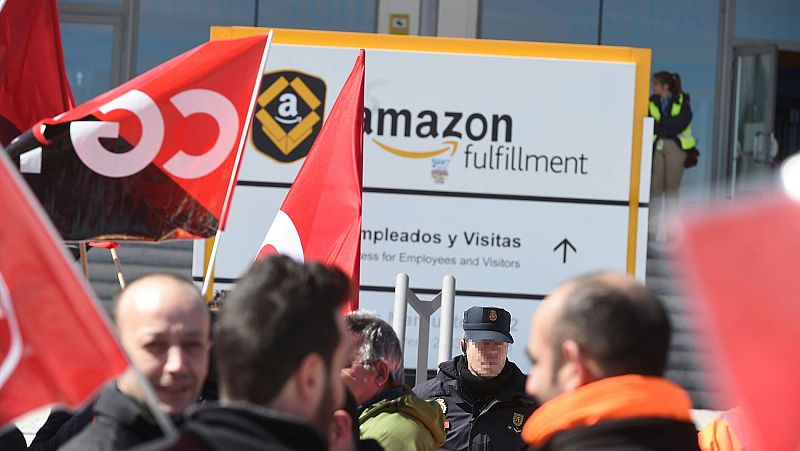 Convocan paros parciales en el centro logístico de Amazon en San Fernando Henares, en Madrid