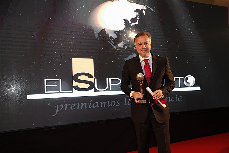 Jenaro Castro, Premio de Comunicación a la trayectoria profesional por la revista 'El Suplemento'