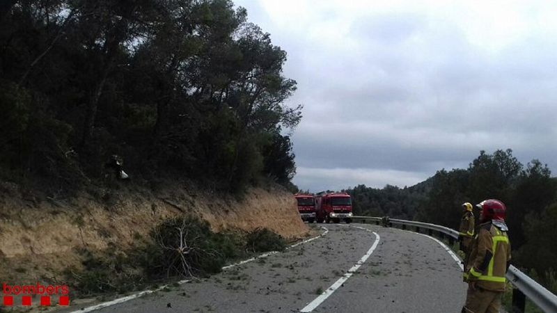 Mueren tres personas en un accidente de avioneta en Tarragona
