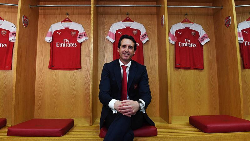 Emery: "Estoy orgulloso de seguir los pasos de Arsene Wenger"