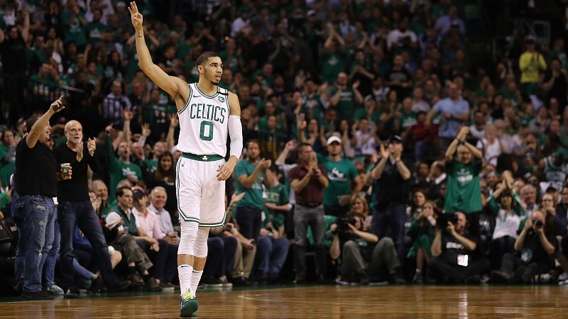 Tatum pone a los Celtics a un triunfo de las Finales de la NBA