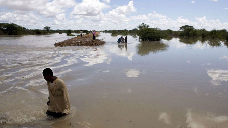 Más de 200 muertos y 300.000 desplazados en Kenia por las fuertes lluvias
