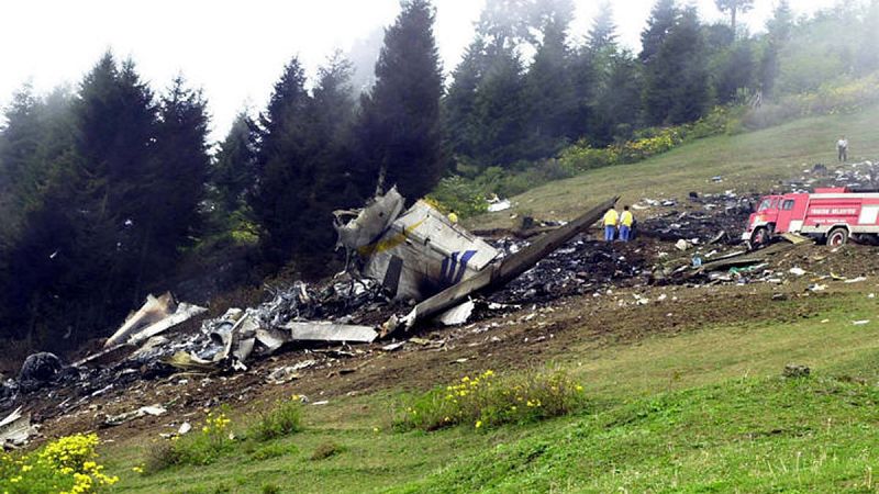 Turquía comunica a España que una pierna de una víctima del Yak-42 está enterrada en ese país