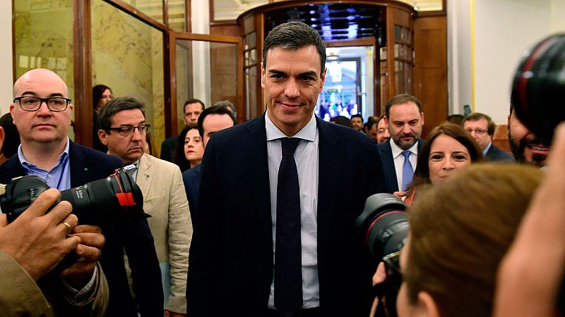 Pedro Sánchez, el renacido que llegó a La Moncloa tras enfrentarse al aparato del PSOE