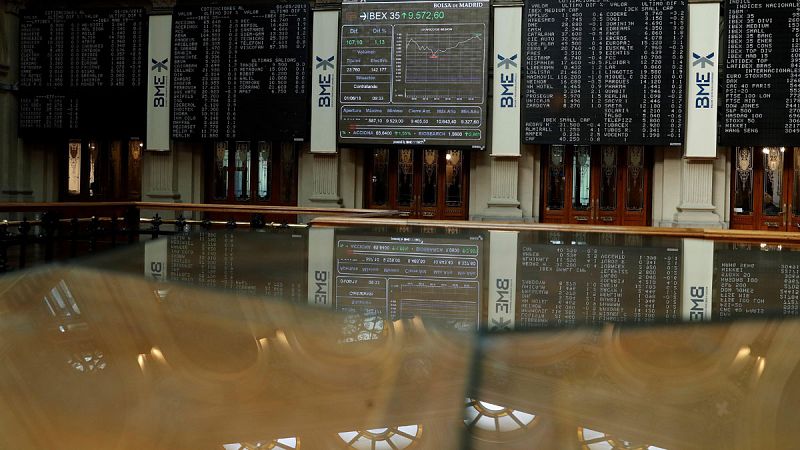 Subida sostenida en las Bolsas en una jornada marcada por el cambio de presidente en España y el nuevo Gobierno italiano