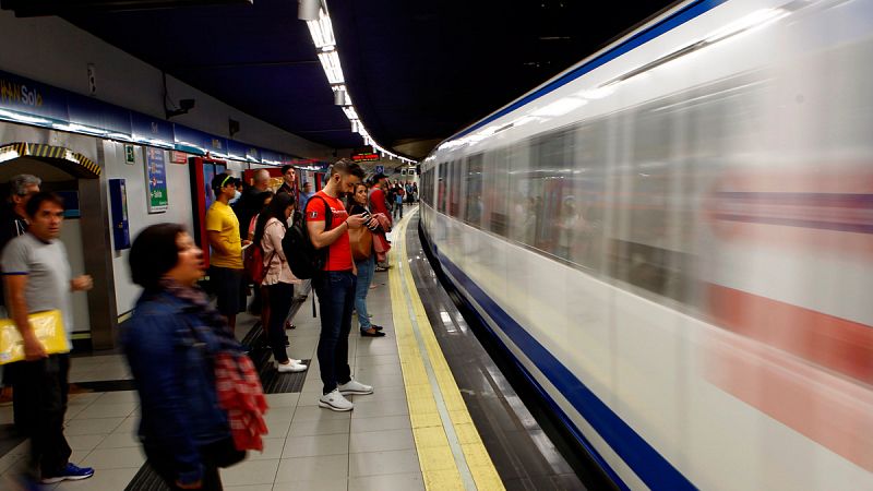 Servicios mínimos de hasta el 70% en Metro de Madrid para los paros convocados este lunes