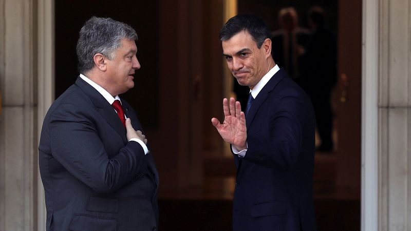Sánchez estrena su agenda oficial con el presidente de Ucrania mientras perfila su Gobierno