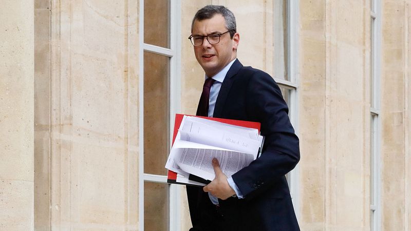 La Fiscalía de París investiga al jefe de gabinete de Macron por presunto tráfico de influencias