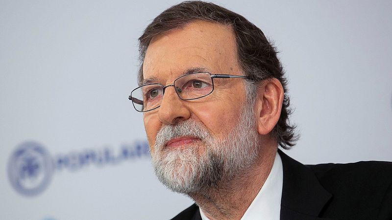 Rajoy avanza su intención de abandonar la política y rechaza que haya que reconstruir el centro-derecha