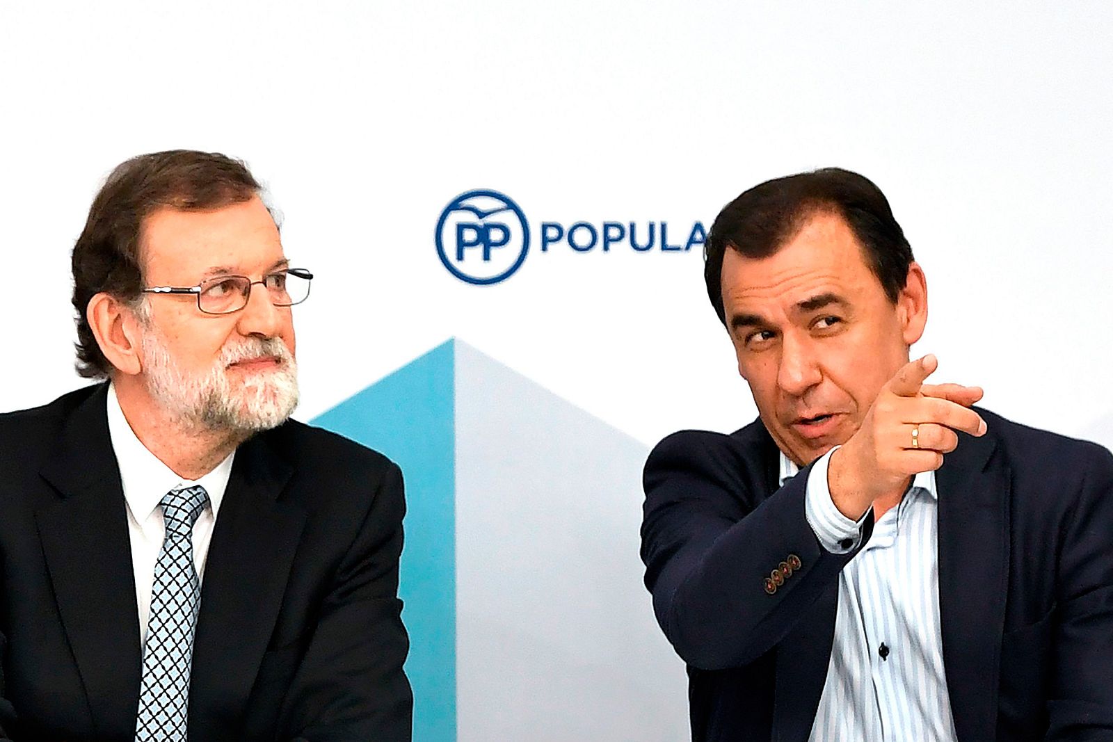 Los afiliados del PP votarán al sucesor de Rajoy al frente del partido en un sistema de doble vuelta