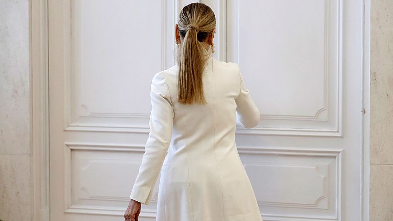 La denunciante del caso del máster de Cifuentes ratifica que su firma fue falsificada