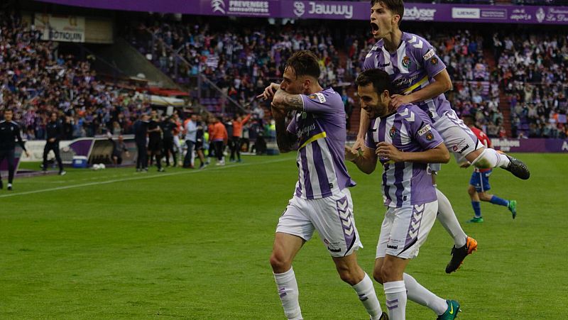 El Valladolid golpea primero a un Sporting que no se rinde