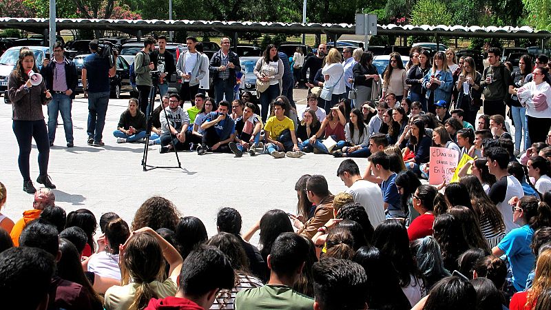 Los estudiantes critican la repetición de la Selectividad en Extremadura: "Pagan justos por pecadores"