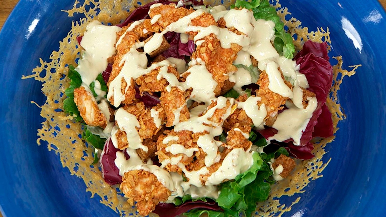 Torres en la cocina - Ensalada César en cuenco de parmesano