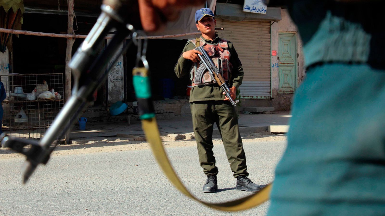 Los talibanes declaran una tregua de tres días en Afganistán