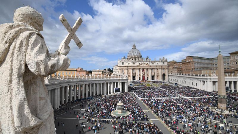 El Vaticano procesa a un sacerdote por posesión de pornografía infantil