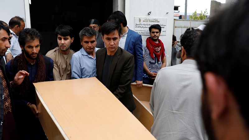 Un terrorista suicida provoca al menos 12 muertos y 31 heridos ante un ministerio en Kabul