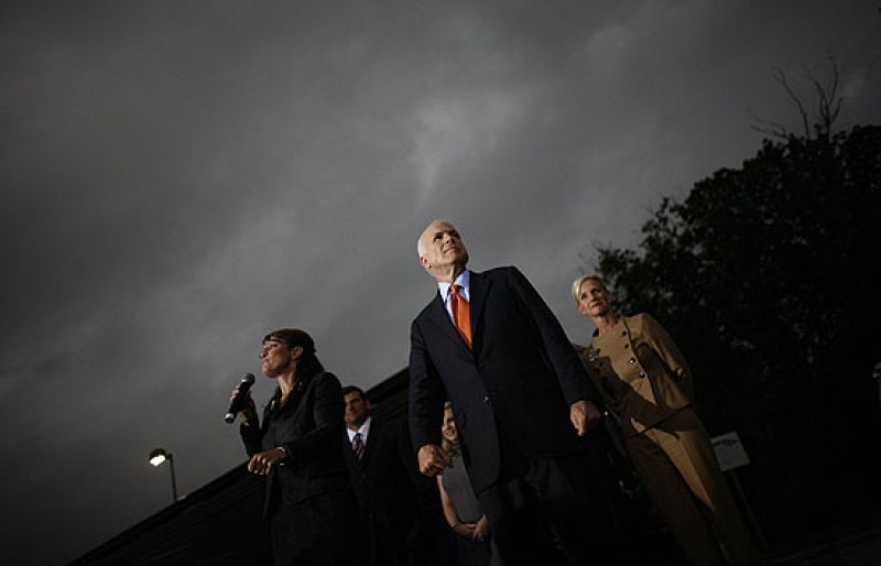 Obama y McCain viajan a los estados clave donde se juega el resultado