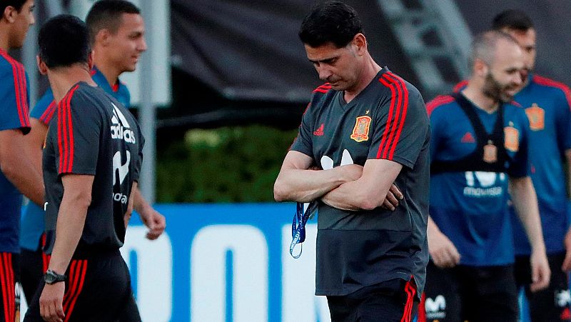 Hierro dirige con normalidad el pimer entrenamiento tras la 'era Lopetegui'